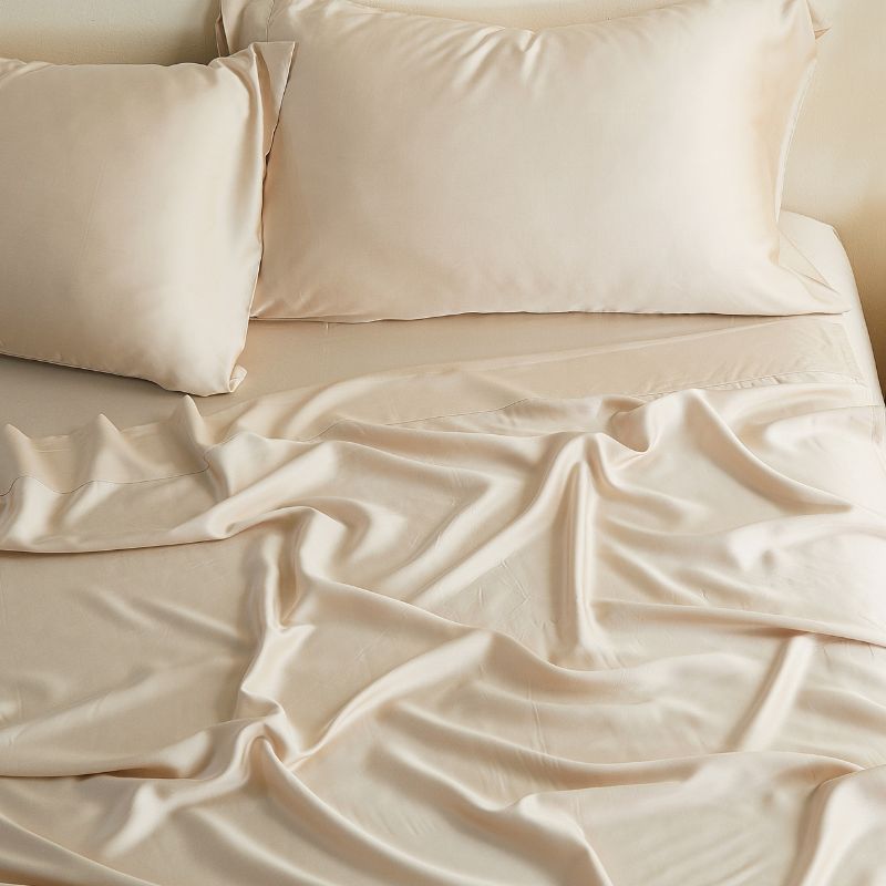 New to Bedding? Your Guide to the Best and Worst Fabrics for Sleep